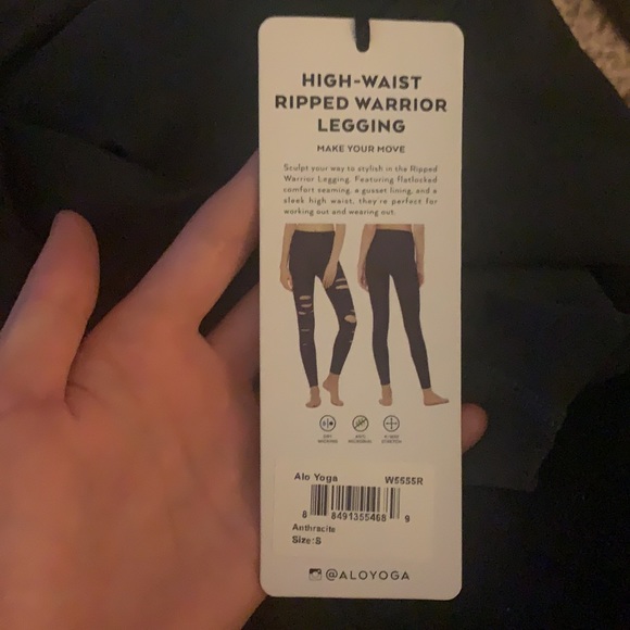 NWT High-awaits Ripped Warrior Legging- Alo yoga - Picture 5 of 7